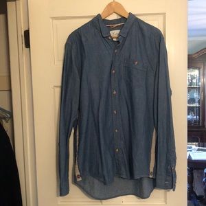 Urban Outfitters/ KOTO Men’s chambray shirt